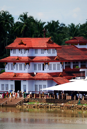 best tourism place in kerala